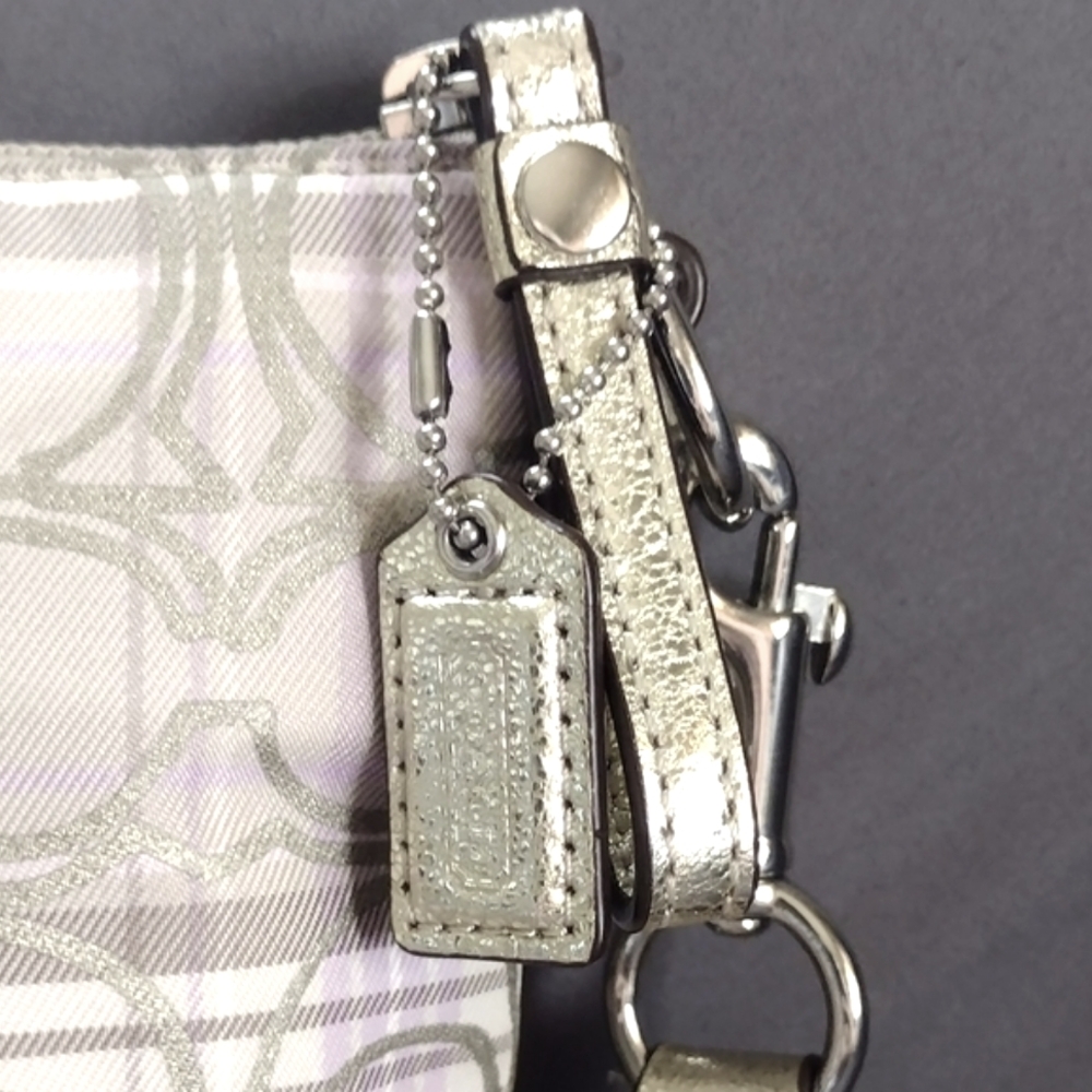 π©Ά Coach Poppy Lilac Purple Metallic Gold Tartan Plaid Signature Swingpack - Picture 5 of 9